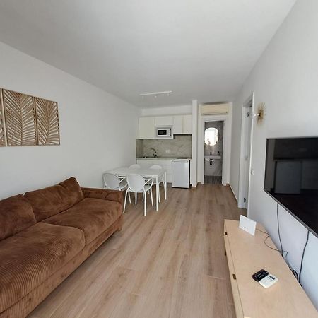 Homeforguest Apartamento Con Terraza Y Piscina En Corralejo Extérieur photo