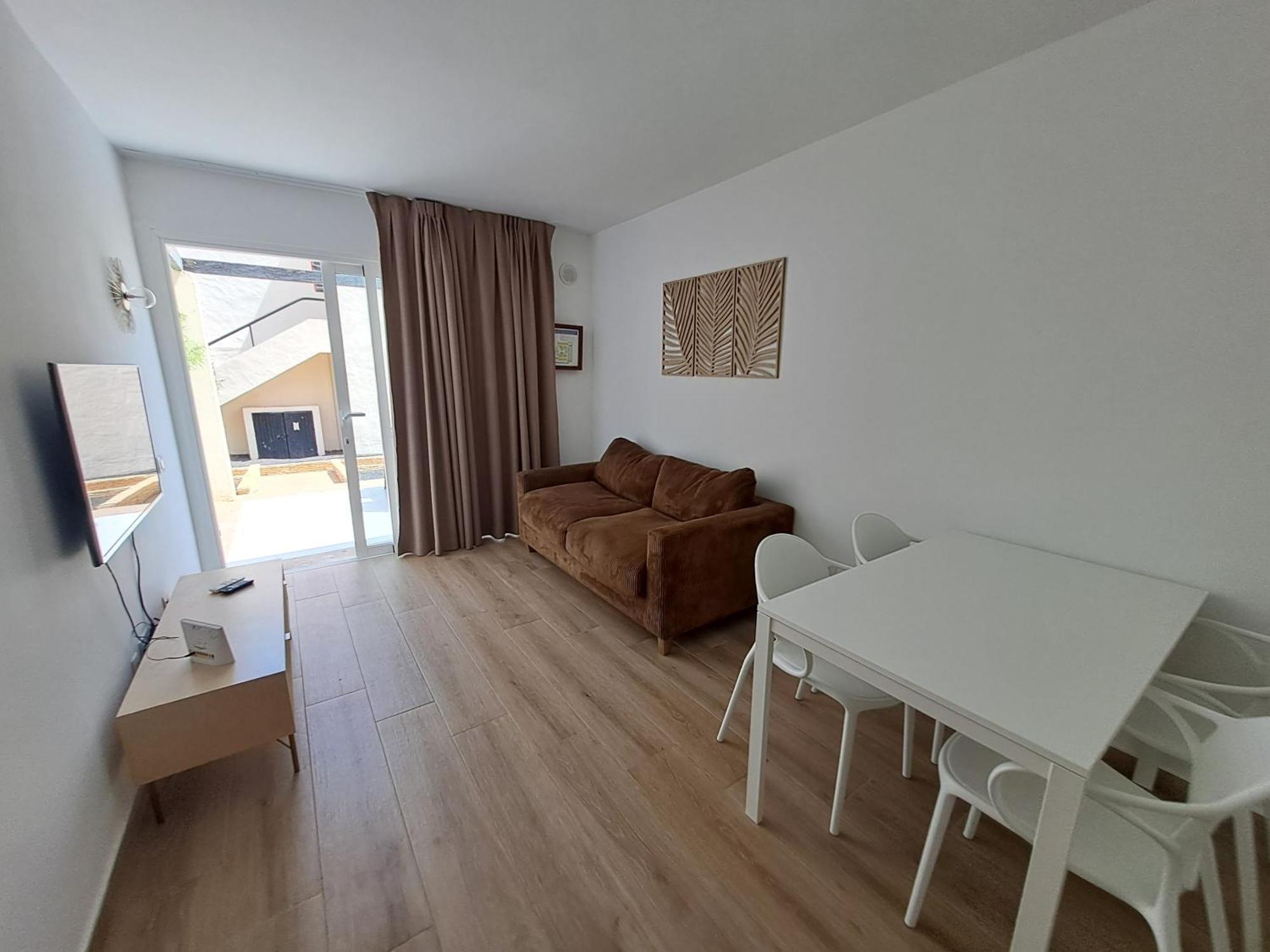 Homeforguest Apartamento Con Terraza Y Piscina En Corralejo Extérieur photo
